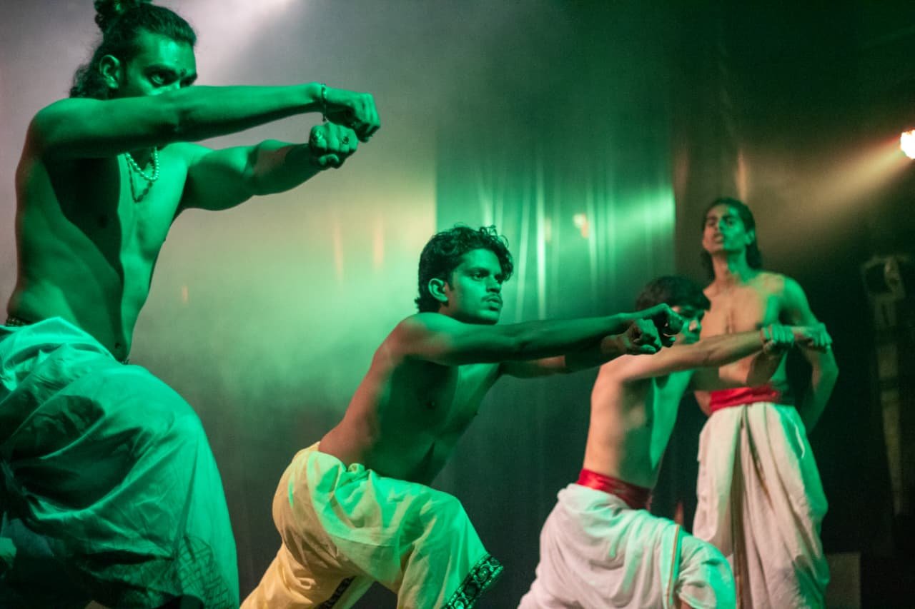 prodution-moment-image